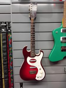 1960's Silvertone 1457 Guitar w/ Amp in case - Redburst