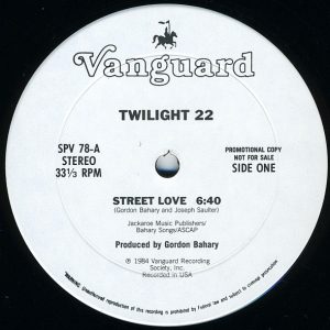 Twilight 22 – Street Love